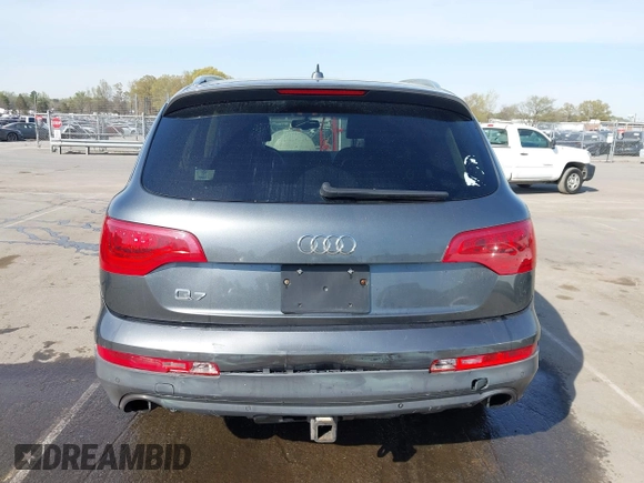 2013 Audi Q7 Premium Plus z VIN WA1LGBFE9DD003737, wystawiony jako IAAI lot #41888710 z przebiegiem 149 802 mil mil oraz . Historia ofert i sprzedaży dostępna na DreamBid. Obrazek 16.