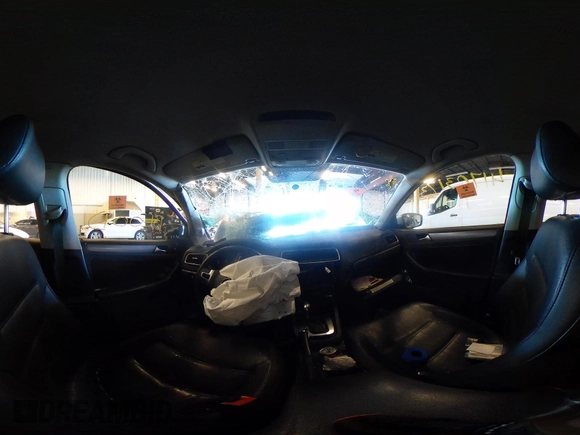 2013 Volkswagen Jetta TDI w/Premium with VIN 3VWLL7AJ5DM402469, listed as a IAAI auction lot 41703173 with Not provided miles and . Bid and sale history available at DreamBid. Image 17.