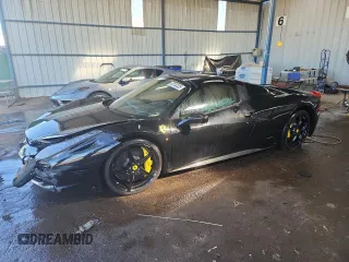2013 Ferrari 458 Italia z VIN ZFF68NHA9D0194046, wystawiony jako Copart lot #43152325 z przebiegiem 19 299 mil mil oraz Szkody całkowita. Historia ofert i sprzedaży dostępna na DreamBid. Obrazek 1.