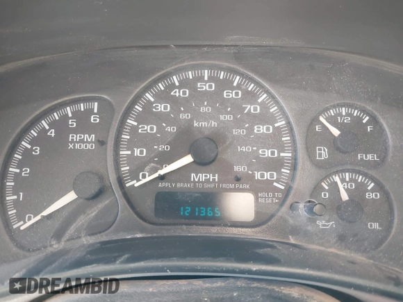 2002 GMC Yukon XL SLT with VIN 1GKFK16Z72J253852, listed as a IAAI auction lot 41606033 with 121,365 mi miles. Bid and sale history available at carsss.com. Image 7.