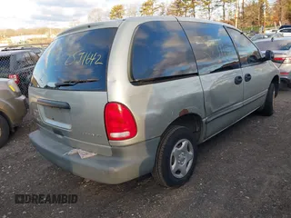2000 Dodge Caravan with VIN 2B4FP25B3YR679708, listed as a IAAI auction lot 41596674 with Not Provided miles and . Bid and sale history available at DreamBid. Image 4.