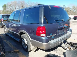 2003 Ford Expedition Eddie Bauer with VIN 1FMFU18L03LC04444, listed as a IAAI auction lot 41805302 with 217,505 mi miles. Bid and sale history available at carsss.com. Image 3.