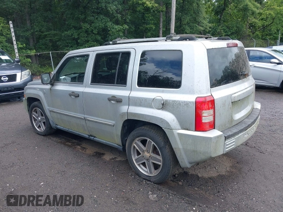2007 Jeep Patriot Limited with VIN 1J8FF48W77D318640, listed as a IAAI auction lot 42653588 with 88,375 mi miles and . Bid and sale history available at DreamBid. Image 3.