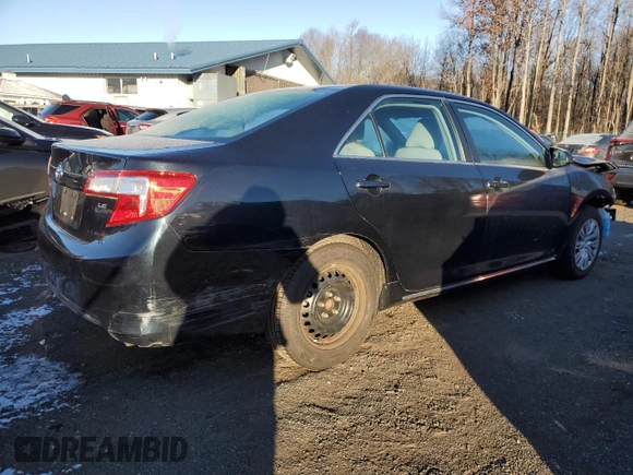 2014 Toyota Camry L with VIN 4T1BF1FK4EU338826, listed as a Copart auction lot 85954234 with 44,785 mi miles and Salvage Title. Bid and sale history available at DreamBid. Image 3.