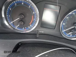 2018 Toyota Corolla L z VIN 2T1BURHE9JC110134, wystawiony jako IAAI lot #42166325 z przebiegiem 26 678 mil mil oraz . Historia ofert i sprzedaży dostępna na DreamBid. Obrazek 7.