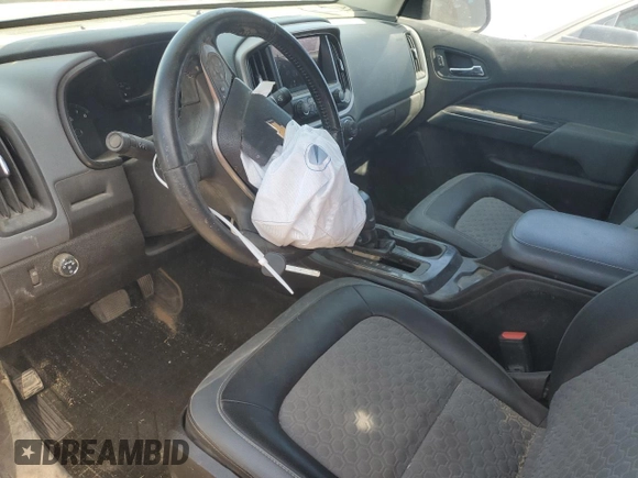 2019 Chevrolet Colorado 2WD Z71 z VIN 1GCGSDEA1K1119917, wystawiony jako Copart lot #60749825 z przebiegiem 64 762 mil mil oraz Szkoda całkowita • Salvage title. Historia ofert i sprzedaży dostępna na DreamBid. Obrazek 7.