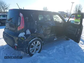 2015 Kia Soul + with VIN KNDJP3A57F7187233, listed as a IAAI auction lot 41576363 with 96,017 mi miles. Bid and sale history available at carsss.com. Image 4.