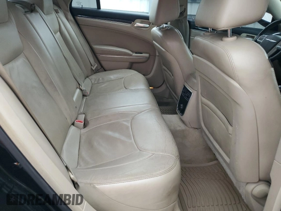 2014 Chrysler 300 with VIN 2C3CCAAG3EH373465, listed as a Copart auction lot 55664055 with 118,284 mi miles and Clean Title. Bid and sale history available at DreamBid. Image 10.