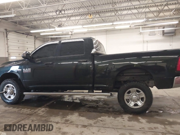 2018 Ram 2500 Tradesman with VIN 3C6UR5CJ3JG121229, listed as a IAAI auction lot 41679189 with 95,956 mi miles and . Bid and sale history available at DreamBid. Image 15.