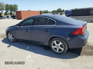 2013 Volvo S60 T5 Premier with VIN YV1612FS5D2208052, listed as a Copart auction lot 52948905 with 113,263 mi miles and Clean Title. Bid and sale history available at carsss.com. Image 2.