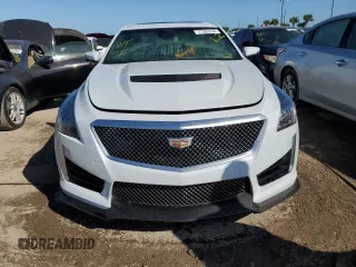 2018 Cadillac CTS-V z VIN 1G6A15S6XJ0115497, wystawiony jako Copart lot #77363784 z przebiegiem 10 893 mil mil oraz Nie do naprawy • Non repairable. Historia ofert i sprzedaży dostępna na DreamBid. Obrazek 5.