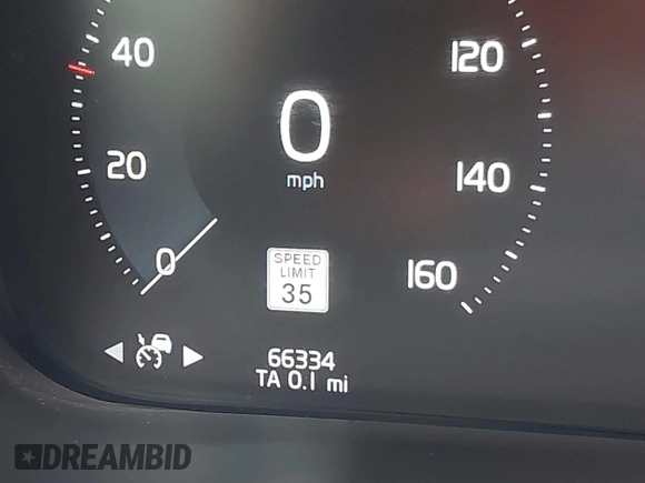 2019 Volvo XC60 R-Design with VIN LYV102RM9KB297622, listed as a IAAI auction lot 41582805 with 66,334 mi miles. Bid and sale history available at carsss.com. Image 15.