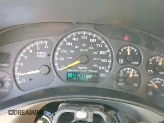 2001 GMC Yukon XL SLT with VIN 3GKGK26G91G232283, listed as a Copart auction lot 67481154 with 217,923 mi miles and Salvage Title. Bid and sale history available at carsss.com. Image 9.