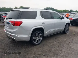 2017 GMC Acadia Denali z VIN 1GKKNXLS8HZ188018, wystawiony jako IAAI lot #42420881 z przebiegiem 150 134 mil mil oraz . Historia ofert i sprzedaży dostępna na DreamBid. Obrazek 4.
