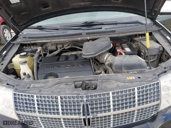 2009 Lincoln MKX with VIN 2LMDU68C89BJ03010, listed as a IAAI auction lot 41717322 with 193,427 mi miles. Bid and sale history available at carsss.com. Image 10.