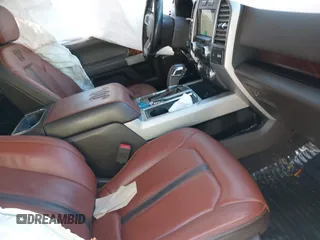2018 Ford F-150 XL z VIN 1FTEW1EG7JFC09489, wystawiony jako IAAI lot #41346016 z przebiegiem 129 436 mil mil oraz . Historia ofert i sprzedaży dostępna na DreamBid. Obrazek 5.