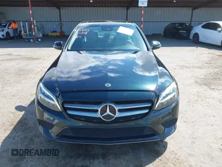 2019 Mercedes-Benz C 300 z VIN 55SWF8DB0KU307190, wystawiony jako IAAI lot #42064216 z przebiegiem 152 907 mil mil oraz . Historia ofert i sprzedaży dostępna na DreamBid. Obrazek 12.