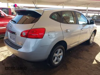 2013 Nissan Rogue S with VIN JN8AS5MT9DW547792, listed as a IAAI auction lot 41658681 with 140,765 mi miles and . Bid and sale history available at DreamBid. Image 4.