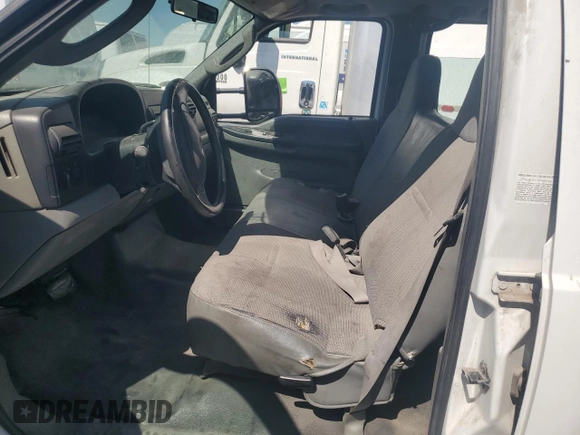2007 Ford F-450 XL с VIN 1FDXW46P77EA80124, выставлен на аукционе Copart как лот 68305404 с пробегом Не указан миль и Списание • Salvage title. История ставок и продаж доступна на DreamBid. Изображение 7.