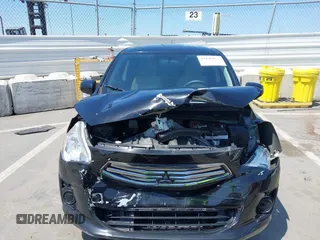 2019 Mitsubishi Mirage ES z VIN ML32F3FJ6KHF17967, wystawiony jako IAAI lot #42146979 z przebiegiem 76 355 mil mil oraz . Historia ofert i sprzedaży dostępna na DreamBid. Obrazek 12.