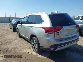 2020 Mitsubishi Outlander ES z VIN JA4AZ3A38LZ024741, wystawiony jako IAAI lot #41599013 z przebiegiem 184 469 mil mil oraz . Historia ofert i sprzedaży dostępna na DreamBid. Obrazek 3.