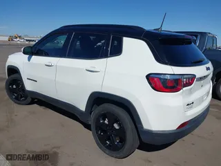 2020 Jeep Compass Latitude with VIN 3C4NJDBBXLT203932, listed as a IAAI auction lot 41830978 with 49,421 mi miles. Bid and sale history available at carsss.com. Image 3.
