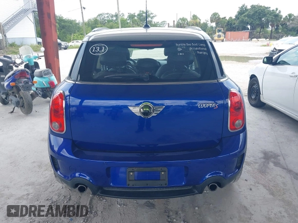 2016 MINI Countryman S with VIN WMWZC3C50GWT08698, listed as a IAAI auction lot 42493302 with 61,306 mi miles and . Bid and sale history available at DreamBid. Image 16.
