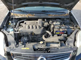 2010 Nissan Sentra S z VIN 3N1AB6AP4AL616577, wystawiony jako Copart lot #56825575 z przebiegiem 132 247 mil mil oraz Czysty tytuł • Clean title. Historia ofert i sprzedaży dostępna na DreamBid. Obrazek 11.