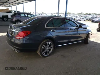 2015 Mercedes-Benz C 300 Luxury с VIN 55SWF4KB0FU012723, выставлен на аукционе Copart как лот 55112815 с пробегом 106 566 миль миль и Списание • Salvage title. История ставок и продаж доступна на DreamBid. Изображение 3.
