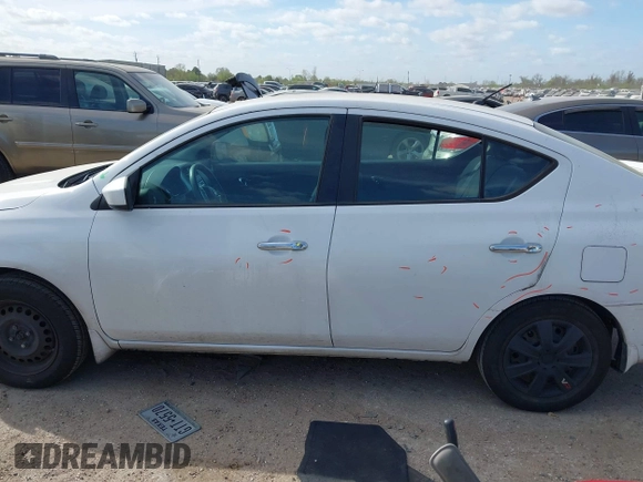 2016 Nissan Versa S Plus with VIN 3N1CN7AP5GL826958, listed as a IAAI auction lot 41794088 with 164,801 mi miles. Bid and sale history available at carsss.com. Image 15.