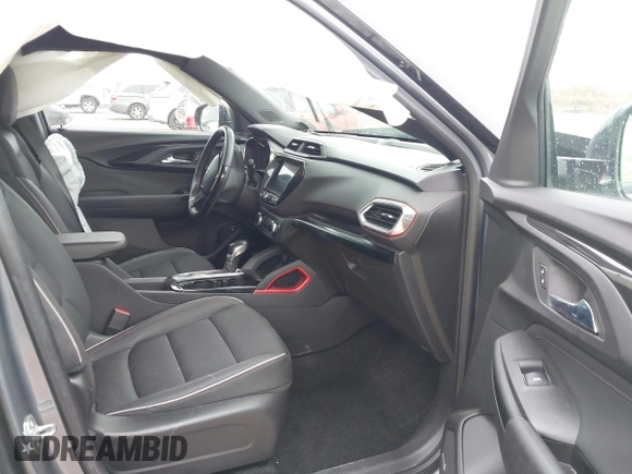 2022 Chevrolet TrailBlazer RS with VIN KL79MUSL5NB077711, listed as a IAAI auction lot 41528257 with 30,169 mi miles. Bid and sale history available at carsss.com. Image 5.