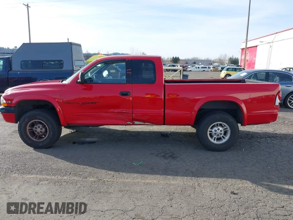 1999 Dodge Dakota SLT with VIN 1B7GG22XXXS290116, listed as a IAAI auction lot 41372636 with 132,112 mi miles and . Bid and sale history available at carsss.com. Image 14.