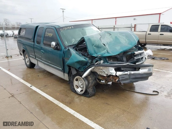 1998 Ford F-150 Standard with VIN 1FTZX1761WKA34173, listed as a IAAI auction lot 41710938 with NaN miles. Bid and sale history available at carsss.com. Image 1.