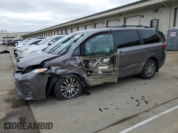 2020 Toyota Sienna XLE Auto Access Seat с VIN 5TDYZ3DC3LS021182, выставлен на аукционе Copart как лот 51229705 с пробегом 102 191 миль миль и Списание • Salvage title. История ставок и продаж доступна на DreamBid. Изображение 1.