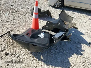 2022 Nissan Versa SV z VIN 3N1CN8EV9NL826750, wystawiony jako Copart lot #52127085 z przebiegiem 86 513 mil mil oraz Szkoda całkowita • Salvage title. Historia ofert i sprzedaży dostępna na DreamBid. Obrazek 12.