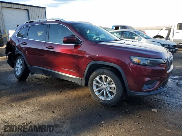 2019 Jeep Cherokee Latitude z VIN 1C4PJMCB0KD140030, wystawiony jako Copart lot #77901084 z przebiegiem 184 787 mil mil oraz Szkoda całkowita • Salvage title. Historia ofert i sprzedaży dostępna na DreamBid. Obrazek 4.