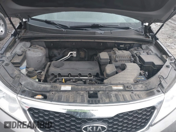 2011 Kia Sorento LX with VIN 5XYKT3A14BG119384, listed as a IAAI auction lot 41716001 with 152,061 mi miles. Bid and sale history available at carsss.com. Image 10.