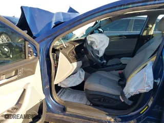 2018 Hyundai Sonata SEL with VIN 5NPE34AF9JH685210, listed as a IAAI auction lot 41713092 with 1 mi miles. Bid and sale history available at carsss.com. Image 5.