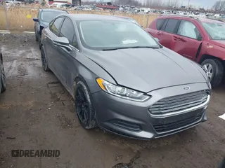 2013 Ford Fusion SE with VIN 3FA6P0H76DR359145, listed as a IAAI auction lot 41711410 with 102,172 mi miles. Bid and sale history available at carsss.com. Image 1.