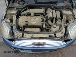 2010 MINI Hardtop with VIN WMWMF3C59ATZ28119, listed as a Copart auction lot 56213355 with 179,994 mi miles and Non Repairable. Bid and sale history available at DreamBid. Image 11.