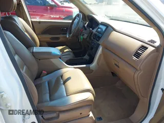 2007 Honda Pilot EX-L with VIN 2HKYF185X7H515012, listed as a IAAI auction lot 41914750 with 231,177 mi miles. Bid and sale history available at carsss.com. Image 5.