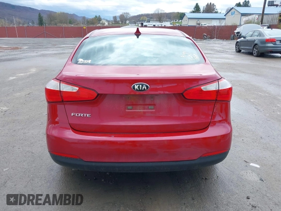 2015 Kia Forte LX with VIN KNAFX4A69F5427203, listed as a IAAI auction lot 41961590 with 176,599 mi miles. Bid and sale history available at carsss.com. Image 16.