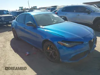 2019 Alfa Romeo Giulia with VIN ZARFANAN9K7609179, listed as a IAAI auction lot 41155716 with 21,149 mi miles. Bid and sale history available at carsss.com. Image 1.