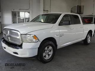 2020 Ram 1500 SLT z VIN 1C6RR7TT0LS100966, wystawiony jako Copart lot #49731415 z przebiegiem 76 135 mil mil oraz Szkoda całkowita • Salvage title. Historia ofert i sprzedaży dostępna na DreamBid. Obrazek 2.