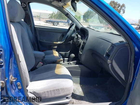 2004 Hyundai Elantra GLS z VIN KMHDN46D14U872427, wystawiony jako IAAI lot #42324636 z przebiegiem 214 234 mil mil oraz . Historia ofert i sprzedaży dostępna na DreamBid. Obrazek 5.