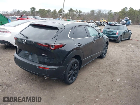 2025 Mazda CX-30 S Select Sport z VIN 3MVDMBBM3SM787607, wystawiony jako IAAI lot #41699529 z przebiegiem 1 920 mil mil oraz . Historia ofert i sprzedaży dostępna na DreamBid. Obrazek 4.