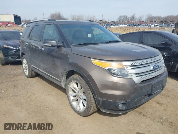 2015 Ford Explorer XLT with VIN 1FM5K8D85FGA50239, listed as a IAAI auction lot 41810692 with 120,497 mi miles and . Bid and sale history available at carsss.com. Image 1.
