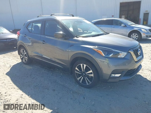 2020 Nissan Kicks SR with VIN 3N1CP5DV7LL514840, listed as a IAAI auction lot 41818362 with 77,891 mi miles. Bid and sale history available at carsss.com. Image 1.