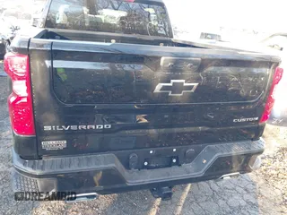 2024 Chevrolet Silverado 1500 Custom Trail Boss with VIN 3GCUDCED2RG375626, listed as a IAAI auction lot 41231846 with 4,565 mi miles. Bid and sale history available at carsss.com. Image 15.