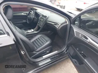 2020 Ford Fusion SEL с VIN 3FA6P0CD2LR145913, выставлен на аукционе IAAI как лот 42310012 с пробегом 121 168 миль миль и . История ставок и продаж доступна на DreamBid. Изображение 5.